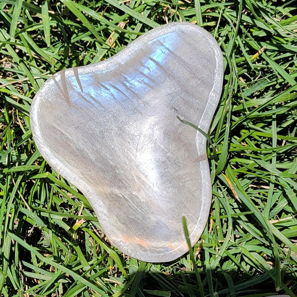NEW 3.9" x 158G HIGH-QUALITY MOONSTONE FREE FORM BOWL